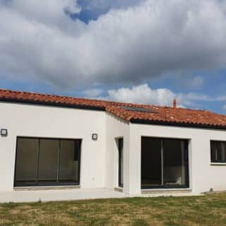 Façade arrière maison traditionnelle à Dompierre-sur-Yon