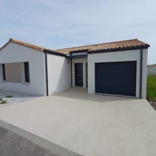 Maison traditionnelle à Vairé