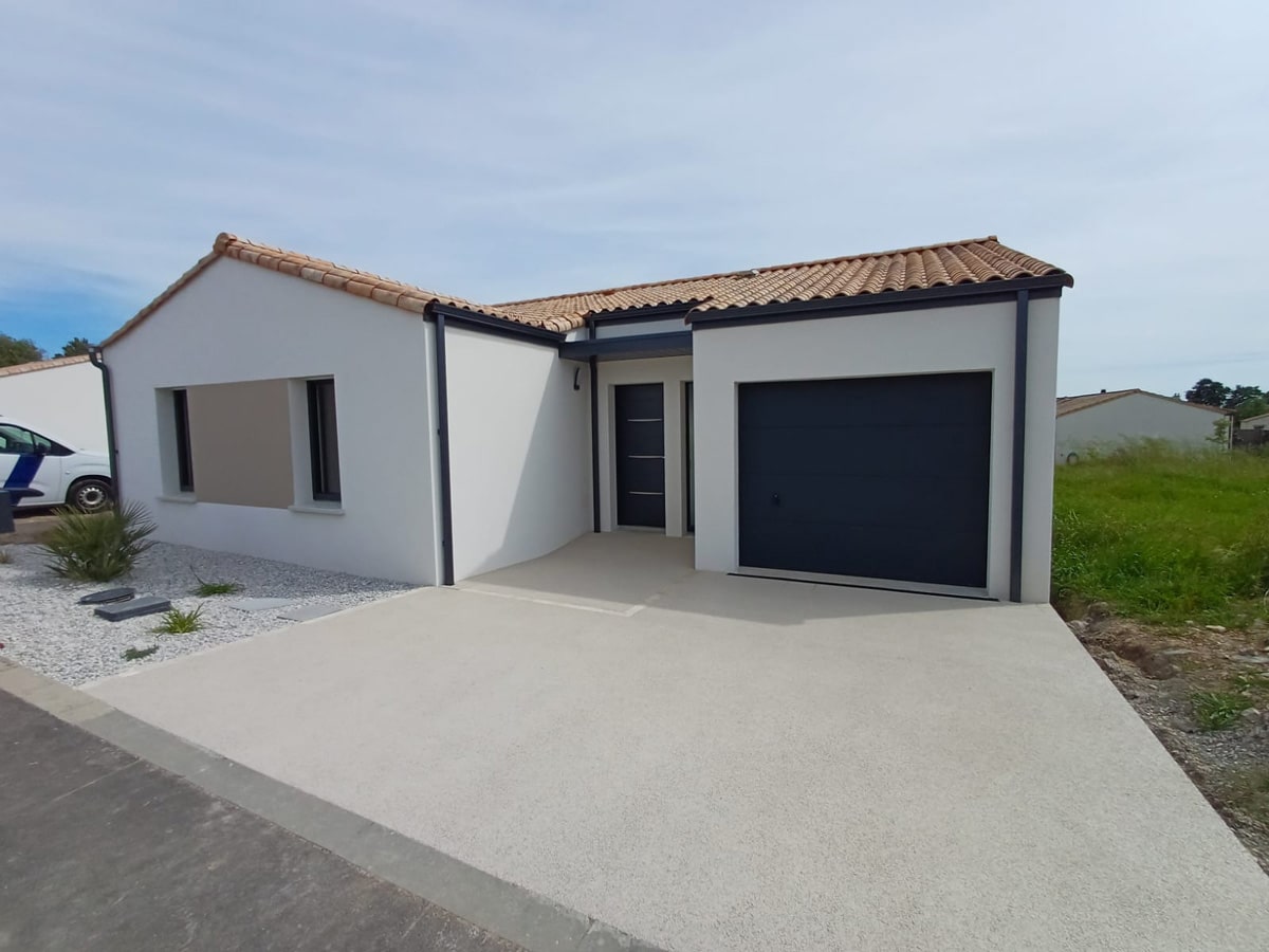Maison traditionnelle à Vairé