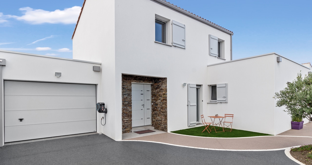 façade avant maison à étage 6 pièces à Saint-Hilaire-de-Riez