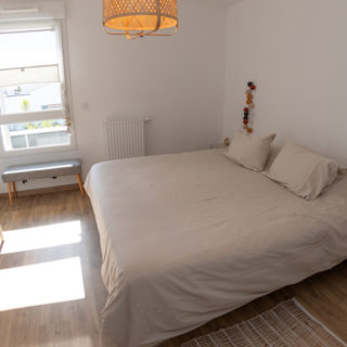 Chambre d’une maison neuve familiale à L’Houmeau près de La Rochelle