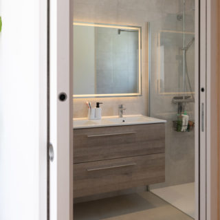 Chambre de la suite parentale dans une maison neuve T6 construite par un constructeur à Brétignolles-sur-Mer, Vendée