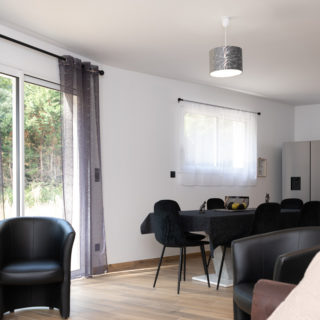 Pièce de vie spacieuse avec configuration trapèze/diagonale dans la maison à étage à Saint-Jean-de-Monts